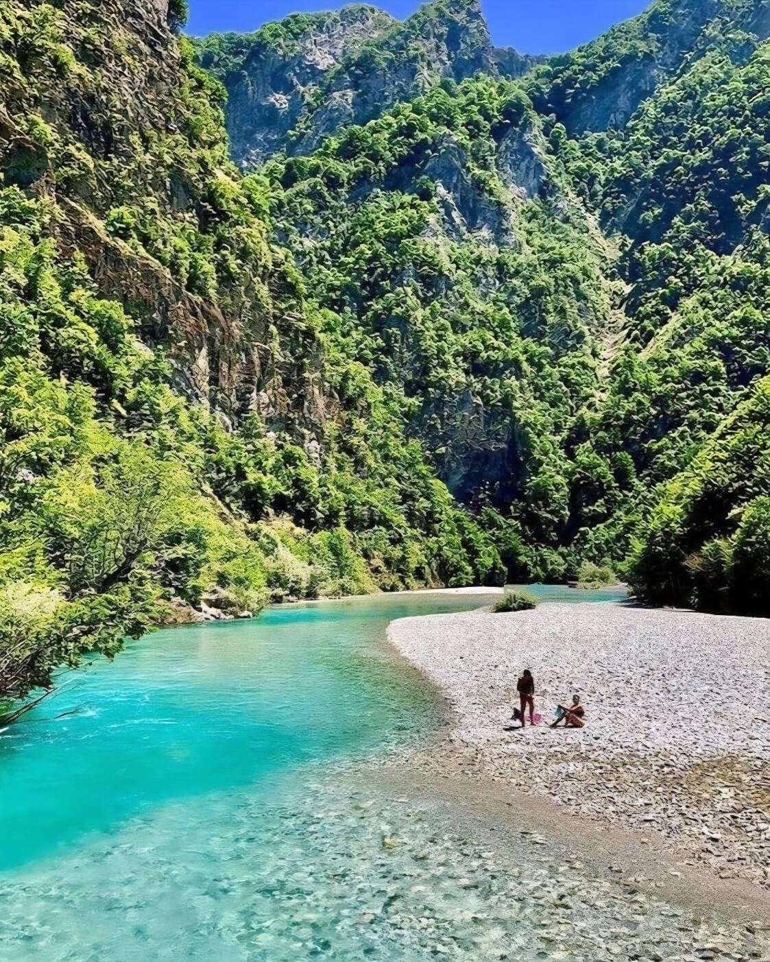 Komani Lake & Shala River Tour 01 (1)